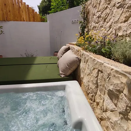 Sunset アパート ニヴィーチェ