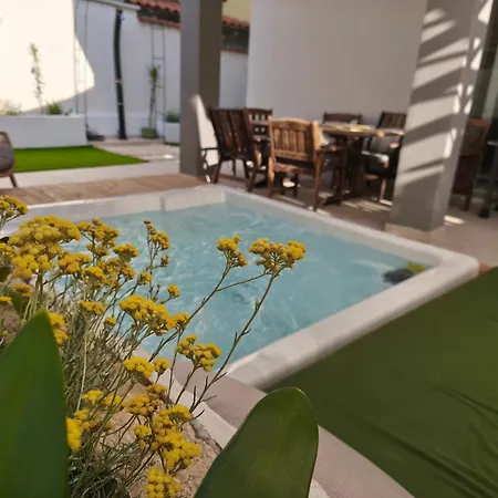 Sunset アパート ニヴィーチェ